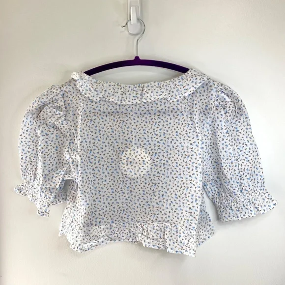 Red Dress Boutique Blue and White Floral Crop Top - Picture 4 of 13